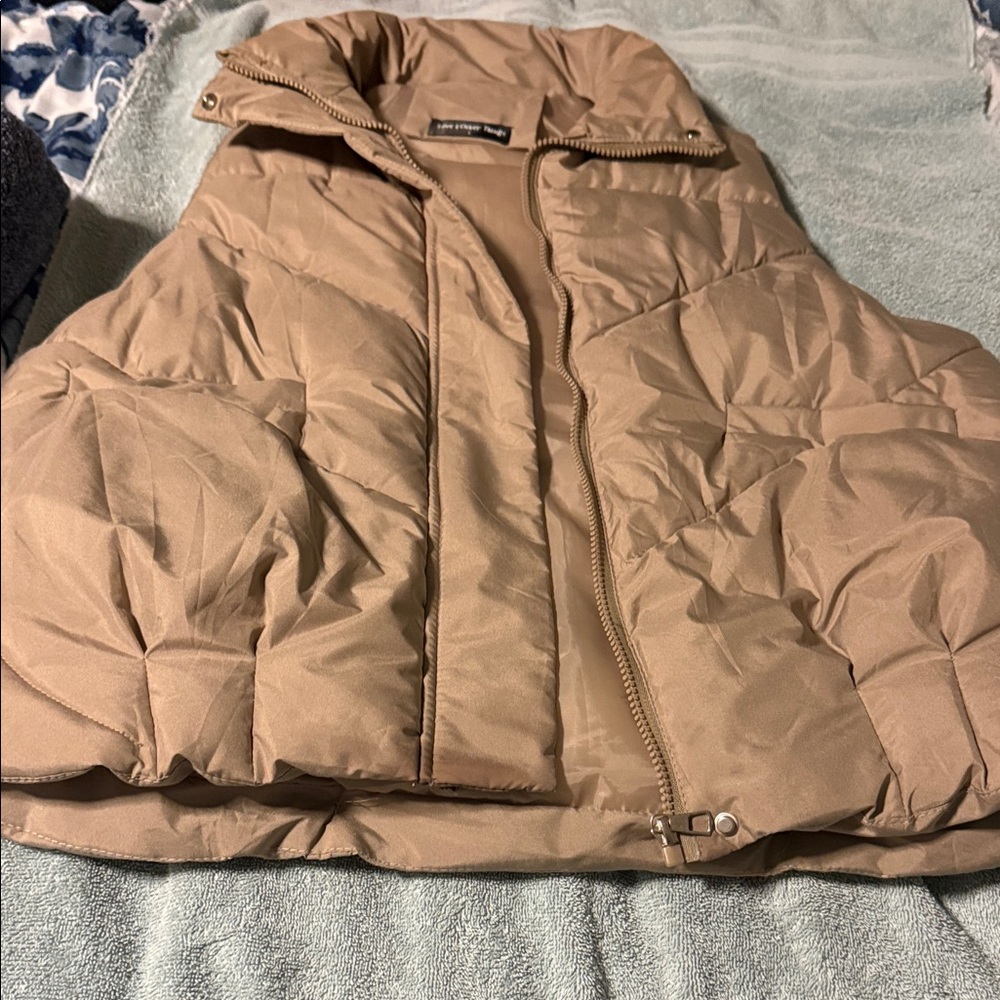 Quilted Puffer Vest in Tan